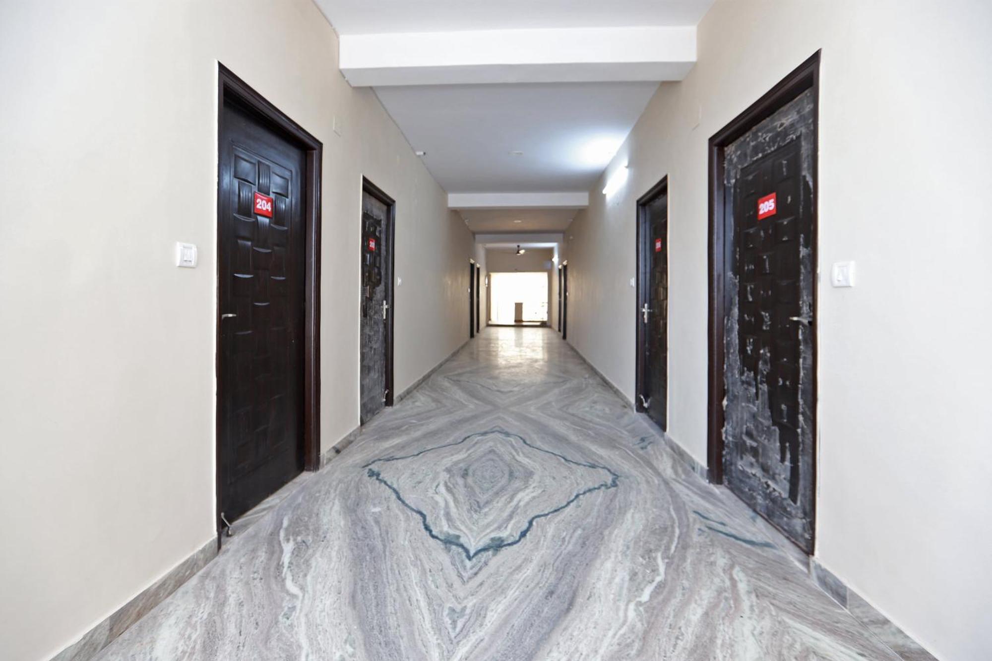 Hotel O Silverline Residency Faridabad Extérieur photo